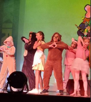 Performance 2